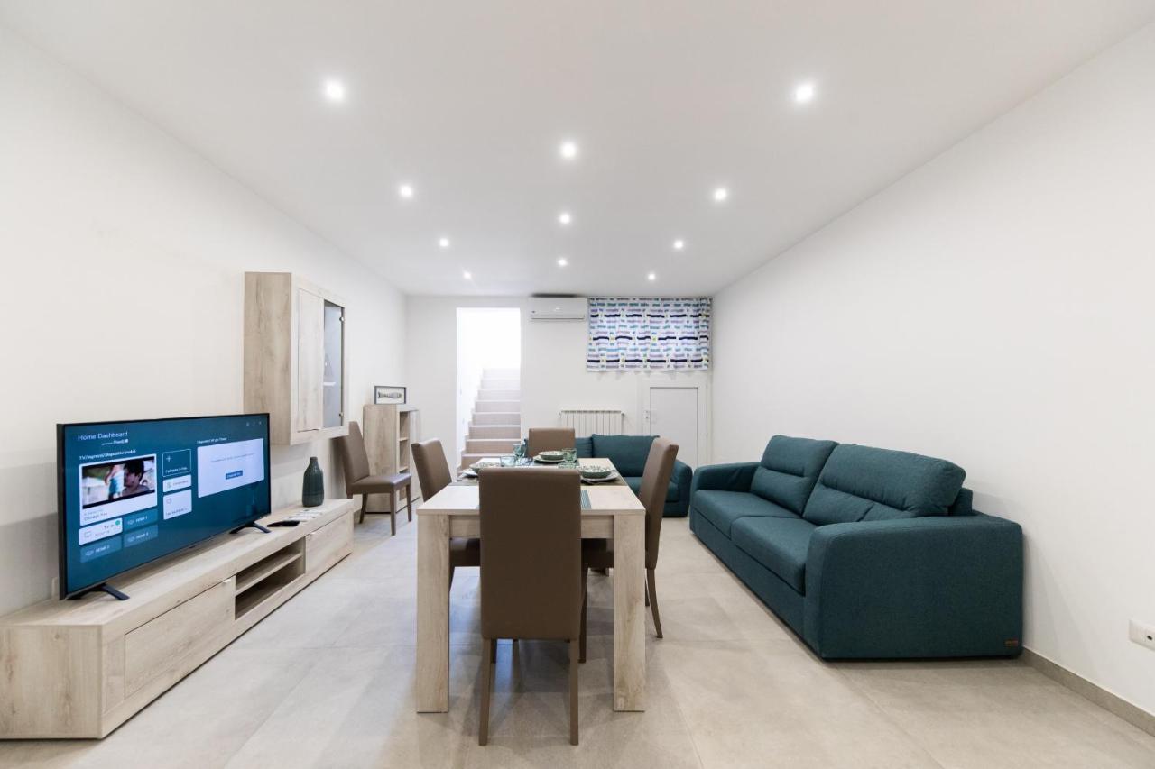 Plume Apartment By Wonderful Italy Bari Dış mekan fotoğraf