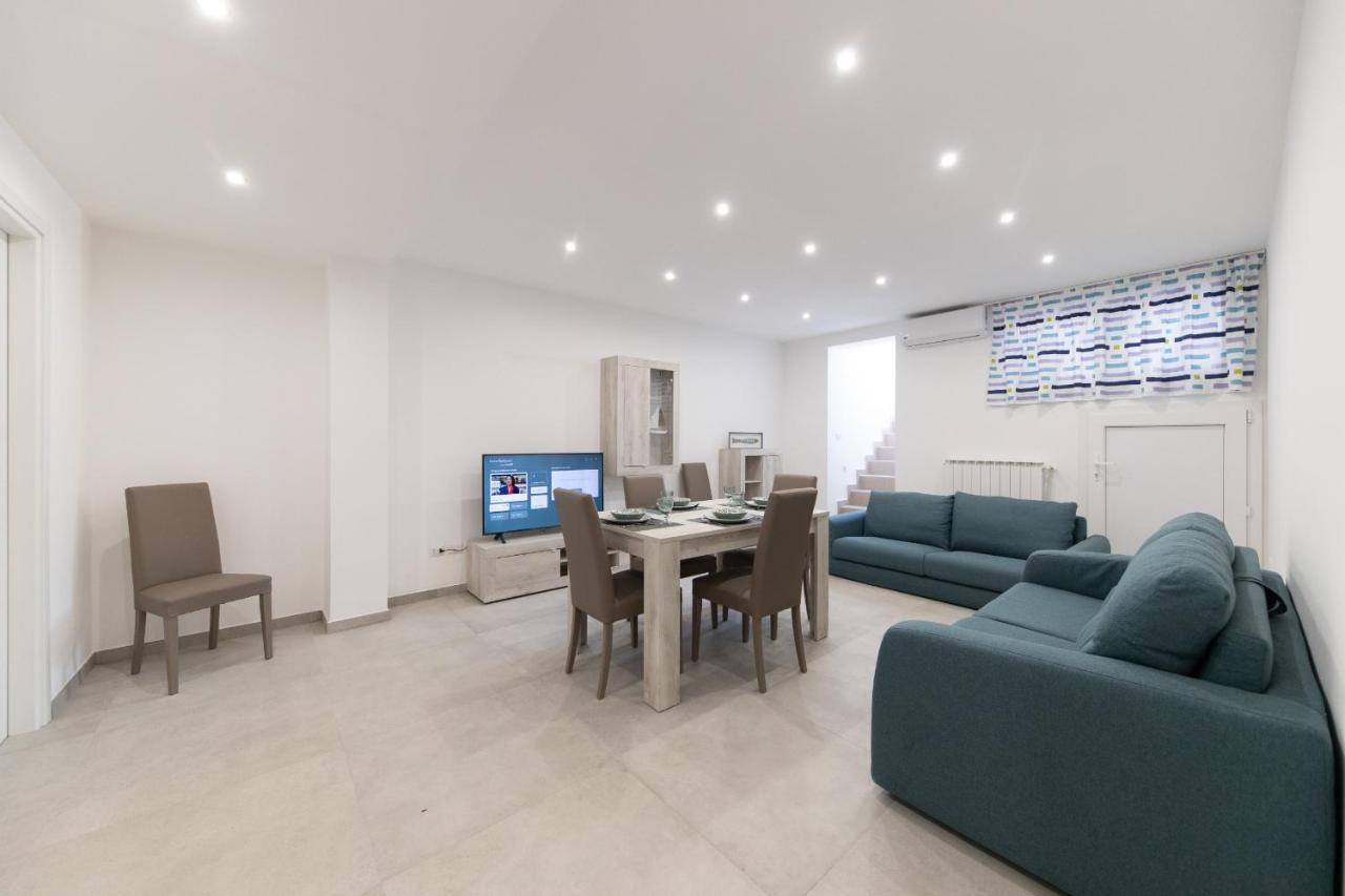 Plume Apartment By Wonderful Italy Bari Dış mekan fotoğraf